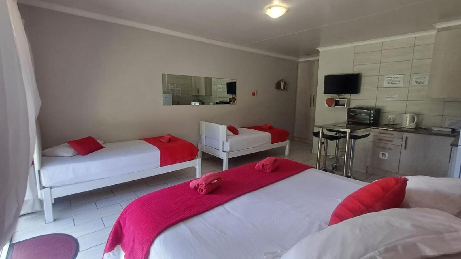 Ceelee'S Place Bloemfontein Extérieur photo