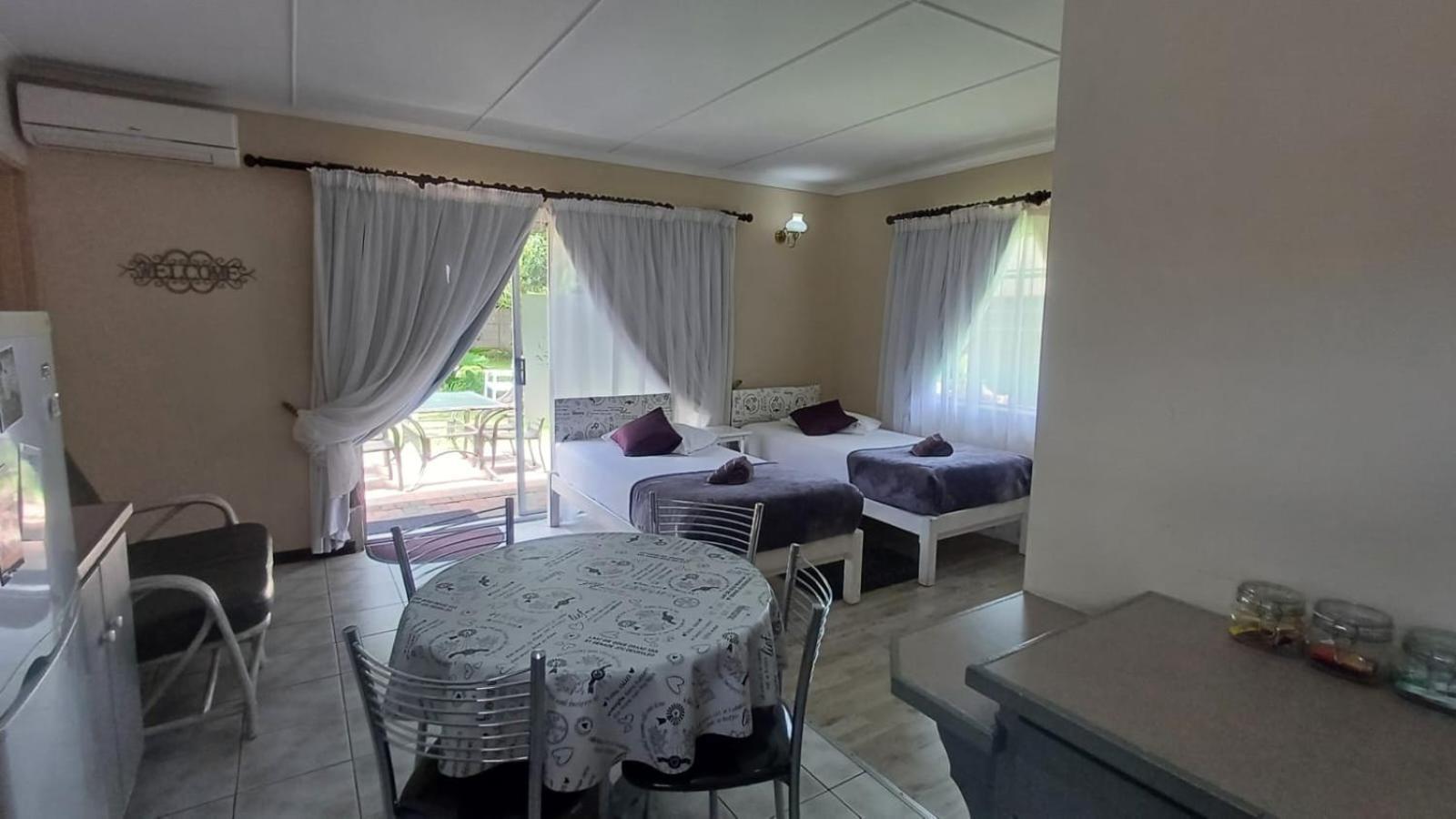 Ceelee'S Place Bloemfontein Extérieur photo